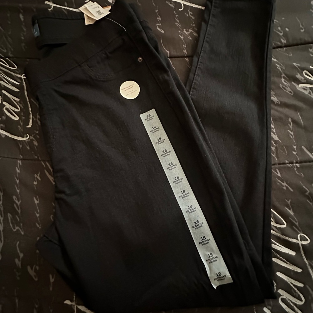 New with Tags. Black Rockstar Mid-Rise Jeggings.